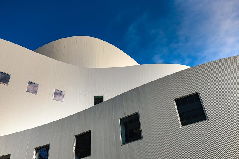 Optimisez votre signalétique bâtiment 44 : tendances et astuces pour 2026